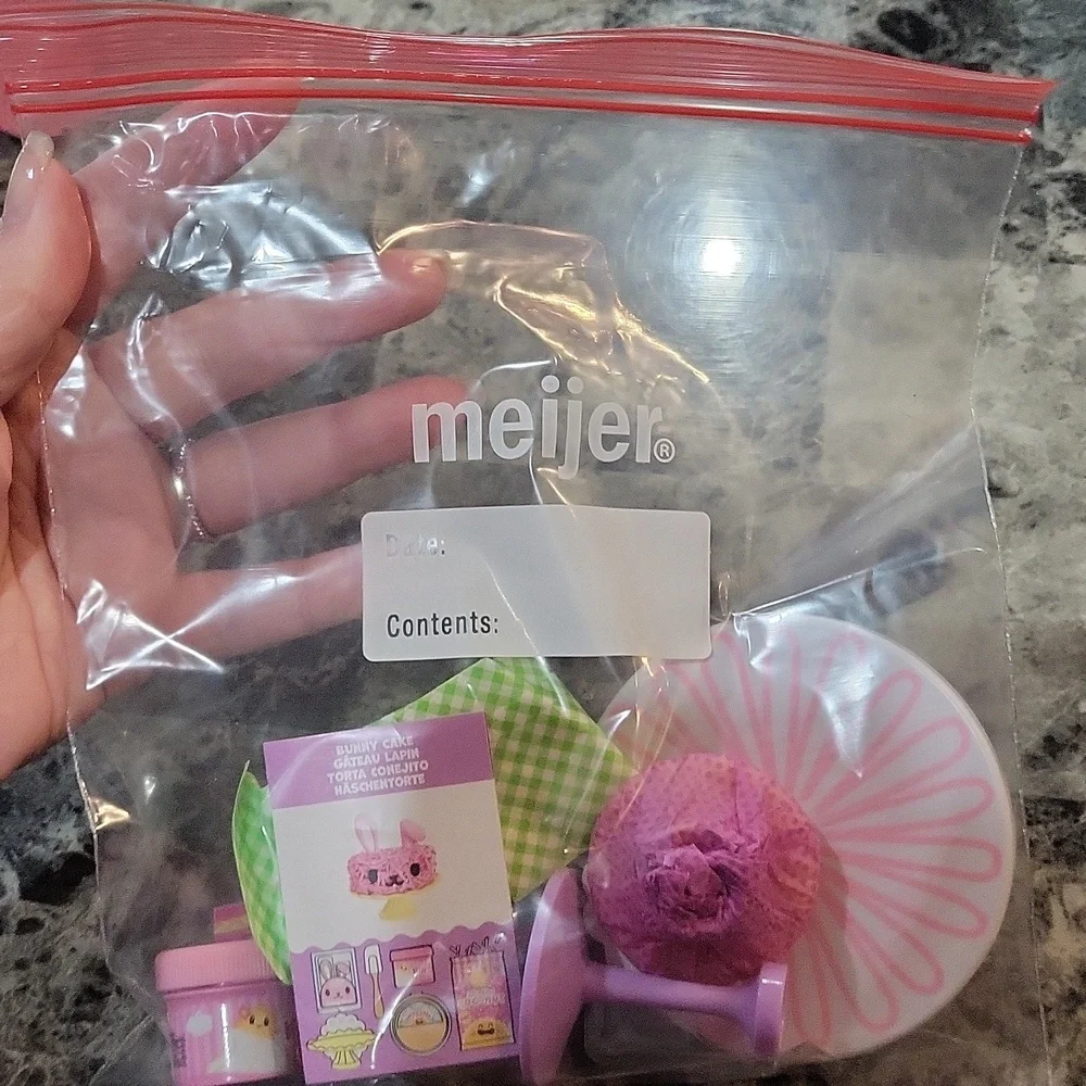 Miniverse Make It Mini Spring Bunny Cake